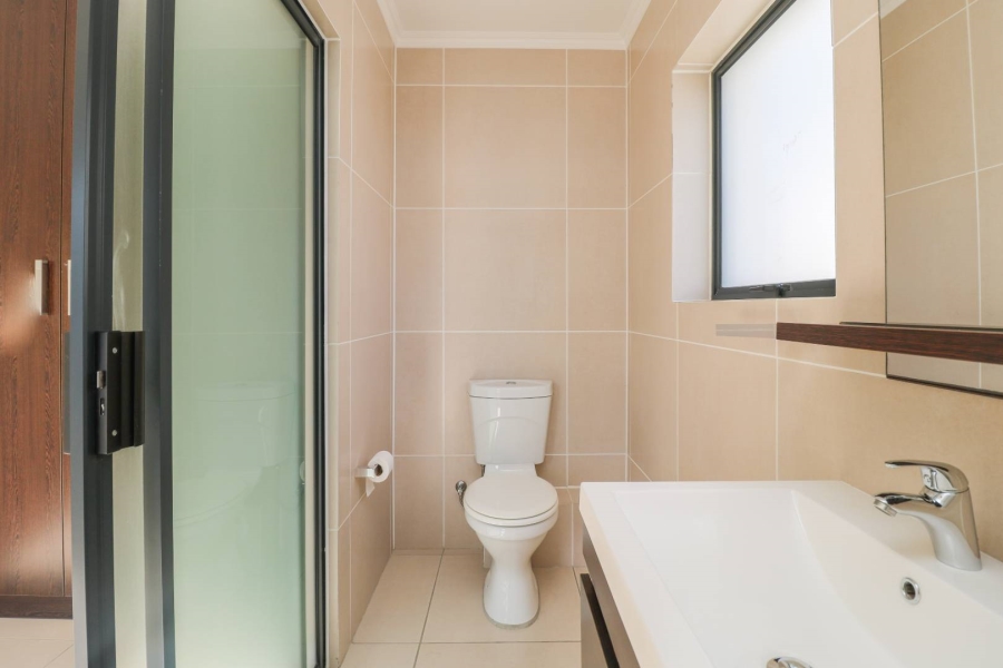 To Let 3 Bedroom Property for Rent in De Velde Western Cape
